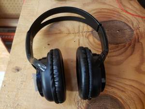 lot 21959 image: Billboard Headphones
