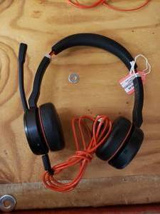 lot 21957 image: Jabra Headset