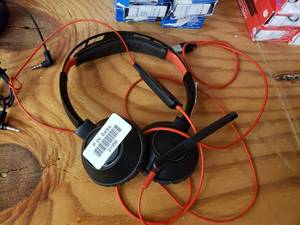 lot 21956 image: Plantronics Headset