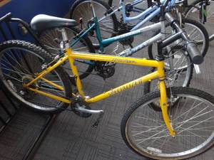 lot 21695 image: HardRock Specialized Yellow Bicycle