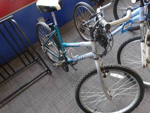 lot 21696 image: Huffy Ultra Terrain Extreme Bicycle