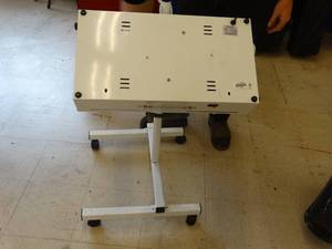 lot 21724 image: Alaska Northern Lights 2-Lamp Unit Model Northstar 10,000 on Wheels