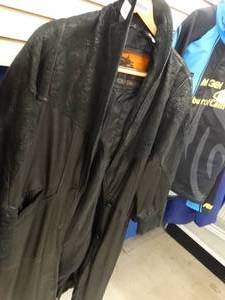 lot 21747 image: Outbrook Ladies Petite Large Leather Coat