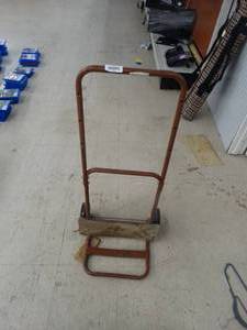 lot 21829 image: 2 wheel dolly
