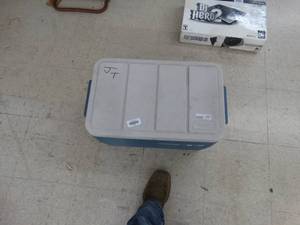 lot 21831 image: Cooler