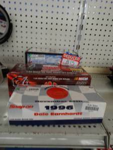 lot 21771 image: Mac Tools & Dale Earnhardt Nascar collector die cast cars