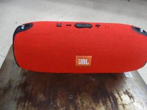 lot 21861 image: Extreme portable speaker