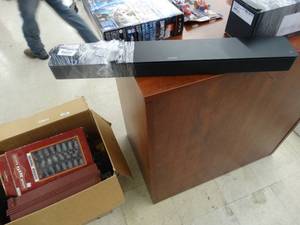 lot 21859 image: Bose smart soundbar 300