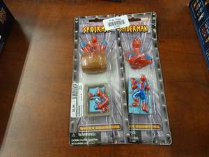 lot 21853 image: 2 packages of Spiderman water squirters