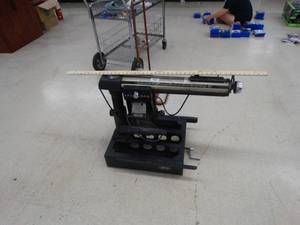 lot 21862 image: Craftsman radial arm saw & level