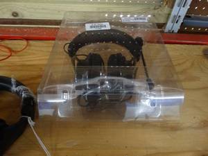 lot 21945 image: Headset in Package