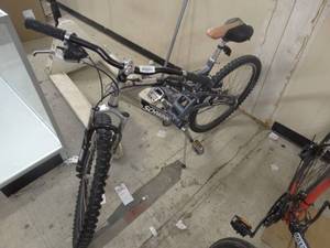 lot 37961 image: Schwinn S25 Bicycle