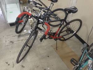 lot 37958 image: Ozone HT700 Bicycle
