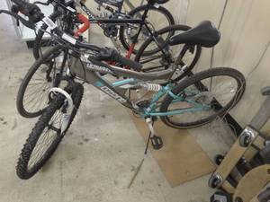 lot 37957 image: Ozone Ultrashock Blue and Grey Bicycle