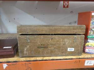 lot 37946 image: 18 Dumpy Level