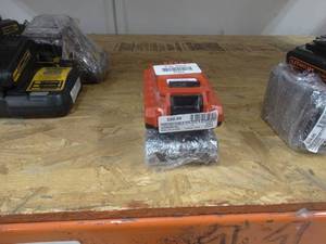 lot 37923 image: Lot of Porter Cable Batteries