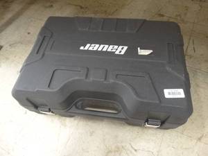 lot 37917 image: Bauer Band Saw Case