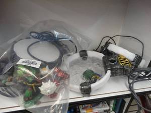 lot 21975 image: Lot of Disney Infinity Microsoft Accessories