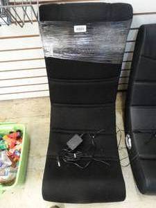 lot 24513 image: Black Folding Gaming Chair