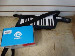 lot 24516 image: Coji Kids Coding Toy and Keytar