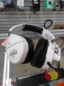 lot 24533 image: Turtle Beach Gaming Headset
