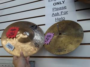lot 24549 image: Lot of 2 Cymbals