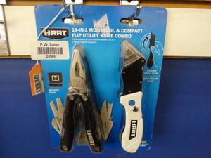 lot 24568 image: 16-in-1 Multitool and Compact Flip Utility Knife Combo