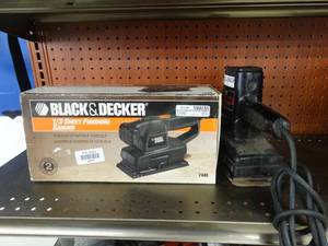 lot 24578 image: Black & Decker 13 Sheet Finishing Sander and Craftsman Dual Action Sander