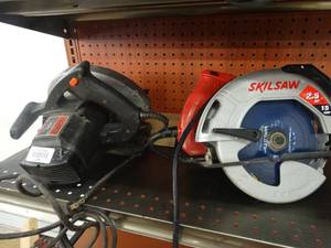 lot 24580 image: Lot of 2 Circular Saws