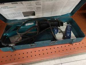 lot 24593 image: Makita Recipro Saw