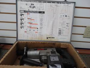 lot 24595 image: Black & Decker Macho V Rotary Hammer Drill