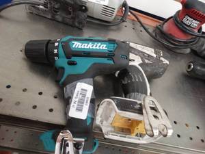 lot 24603 image: Lot of 2 Drills