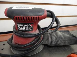 lot 24604 image: Chicago Electric 5 Random Orbital Palm Sander