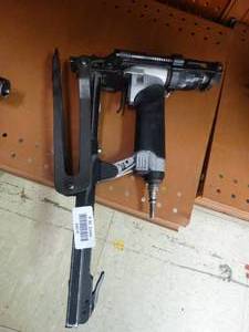 lot 24615 image: Senco Clinch Stapler