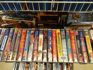 lot 24696 image: Lot of VHS Tapes