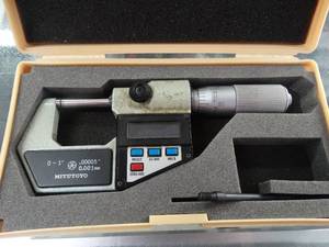 lot 24725 image: Mitutoyo Micrometer