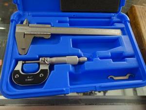 lot 24728 image: Micrometer and Caliper Set