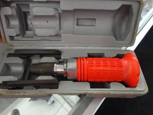 lot 24742 image: Impact screw driver set in case