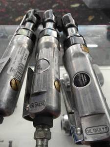 lot 24743 image: Lot of 3 Pneumatic Air Ratchet Wrenches