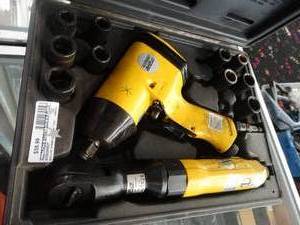 lot 24750 image: Air-Plus Heavy Duty Air Wrench and Air Ratchet Wrench