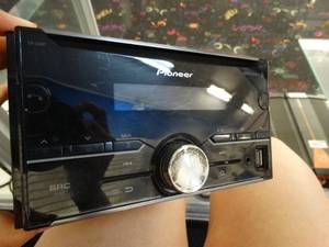 lot 24776 image: Pioneer Car Radio