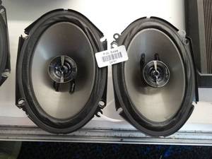 lot 24781 image: Pair of Pioneer TS-G680 Speakers