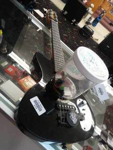 lot 24794 image: First Act Discovery Guitar