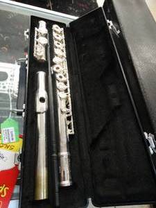 lot 24806 image: Gemeinhardt Flute in Hard Case