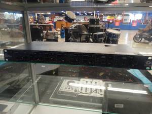 lot 24810 image: Dual Zone Priority Mixer
