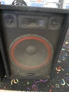 lot 24827 image: Large Radioshack Speaker