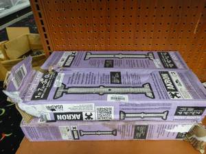lot 24838 image: Lot of Telescoping Adjustable Floor Jacks