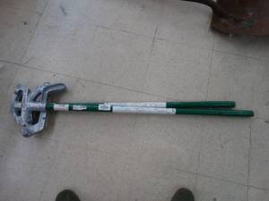 lot 24864 image: Lot of 2 Greenlee Tool Pipe Benders