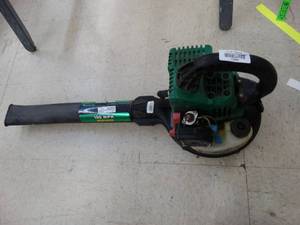 lot 24868 image: FeatherLite Weed Eater