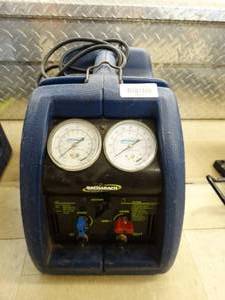 lot 24874 image: Bacharach Stinger Model 2000 Refrigerant Recovery Equipment
